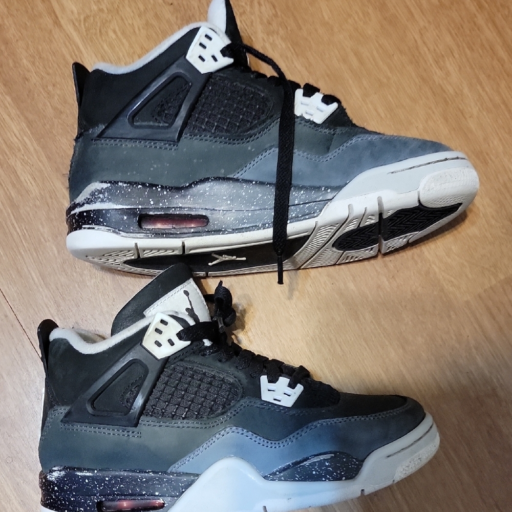 Jordan Retro 4 FEAR Size 3.5 - Picture 2 of 6